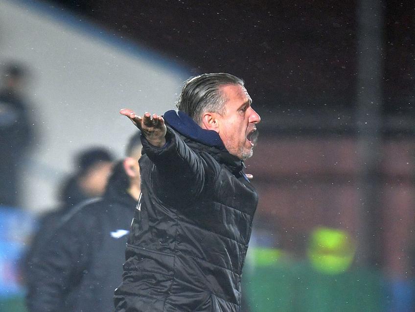 FC Voluntari - CSU Craiova 1-1 | Laurențiu Reghecampf a fost extrem de supărat la final pe arbitraj. Antrenorul oltenilor nu a amintit însă și de penalty-ul neacordat gazdelor.