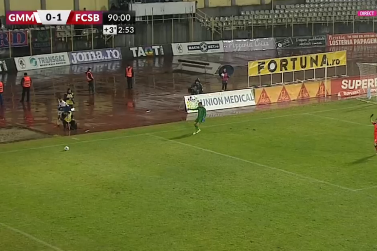 Faza zilei în Liga 1 » Olaru a început să râdă în timpul meciului