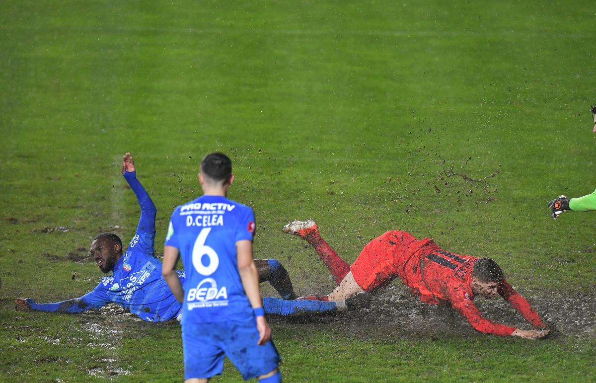 În sfârșit, Omrani! Francezul a marcat primul gol pentru FCSB + prima reușită după UN AN de așteptare