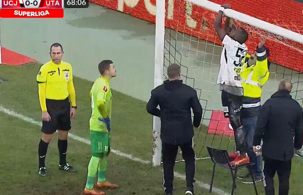 Scene de toată jena în Liga 1: „Ca în România. Romario Pires ar trebui plătit”