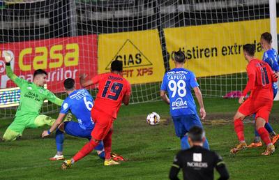 În sfârșit, Omrani! Francezul a marcat primul gol pentru FCSB + prima reușită după UN AN de așteptare
