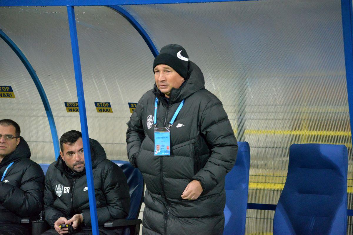 Petrescu acuză arbitrajul! Faza incriminată cu 31 de secunde înainte de egalare: „A fost clar! Trebuia să intervină VAR-ul!”