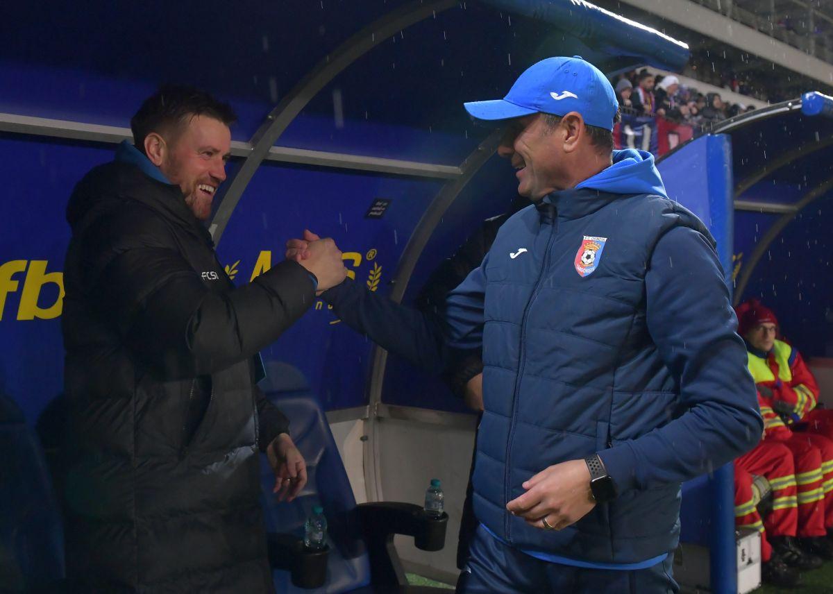 Ghinion teribil pentru FCSB: două pierderi uriașe după doar 7 minute » Compagno și Olaru, schimbați și duși la spital după o ciocnire violentă!