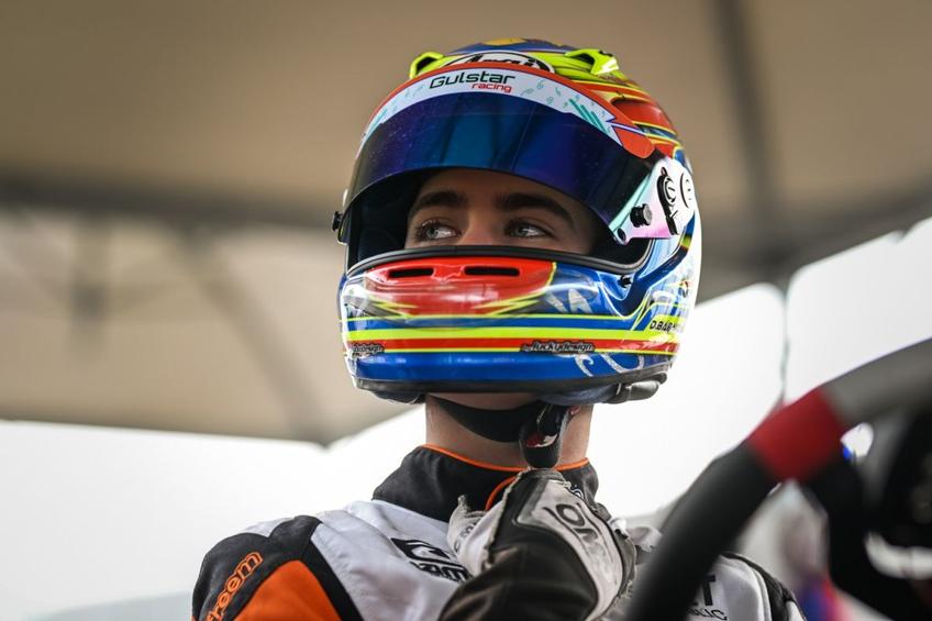 „Când vine vorba de performanță, frica nu își mai are locul” » Puștiul care l-a văzut la treabă pe Max Verstappen în 2013 visează să îi fie rival pe circuit batavului: „