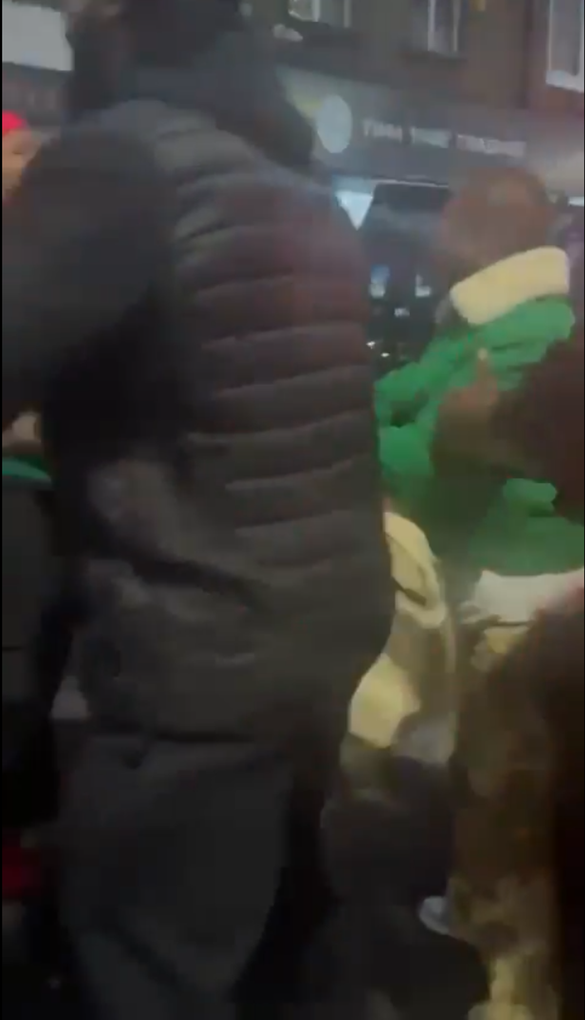 Floyd Mayweather, atacat în Londra