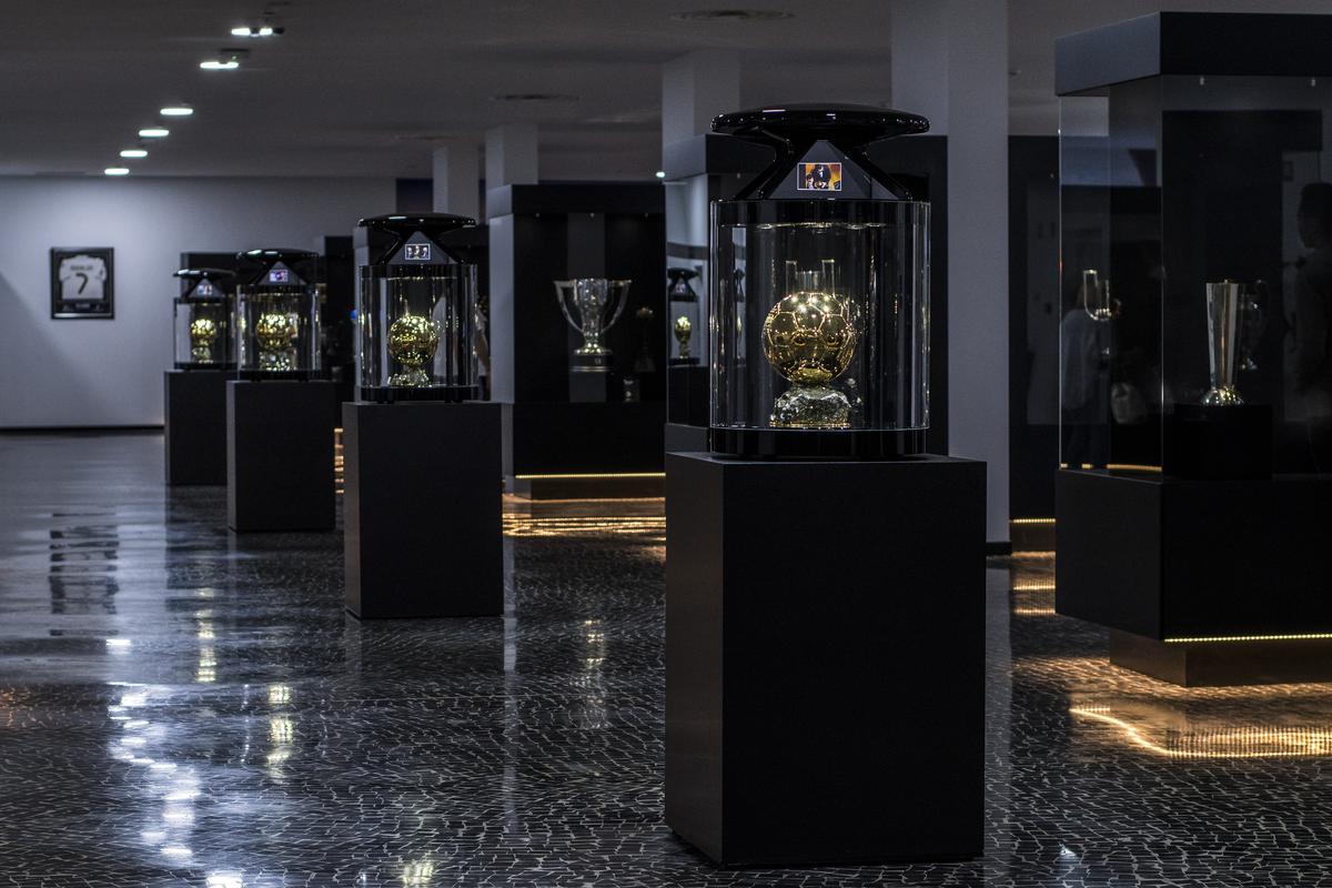 Cum arată cele mai spectaculoase 10 camere cu trofee: imaginea virală publicată de fiul lui Rooney » Ronaldo are propriul lui muzeu