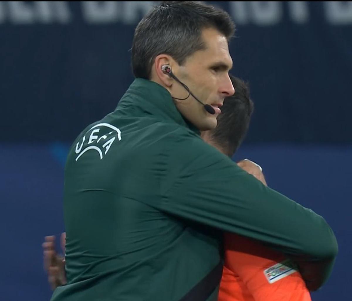 Arbitrul Alessandro Giallatini, în lacrimi la ultimul meci al carierei