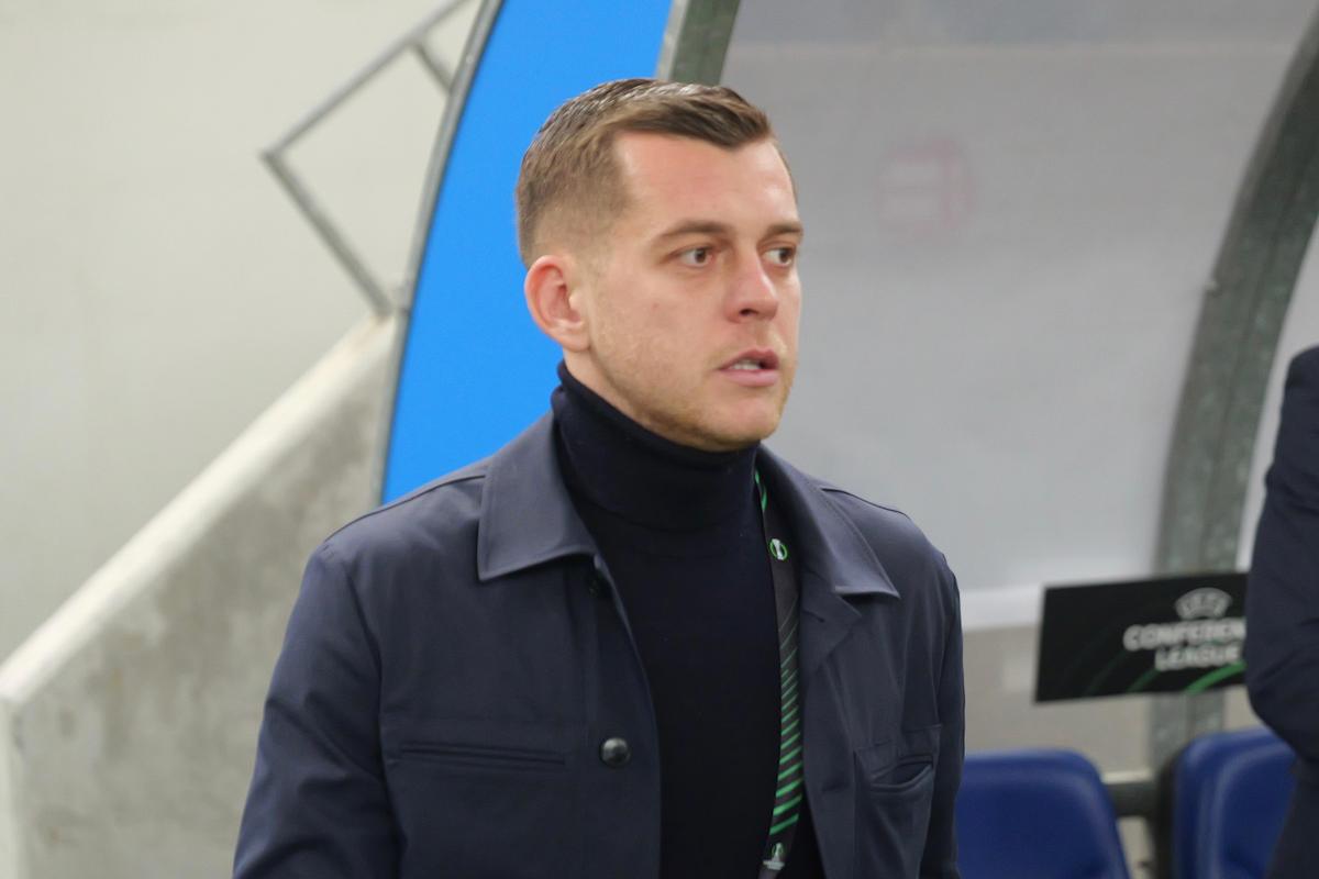 Craiova - Sparta Praga, imagini de pe gazon