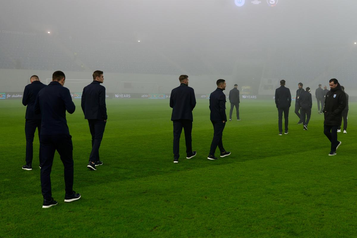 Craiova - Sparta Praga, imagini de pe gazon