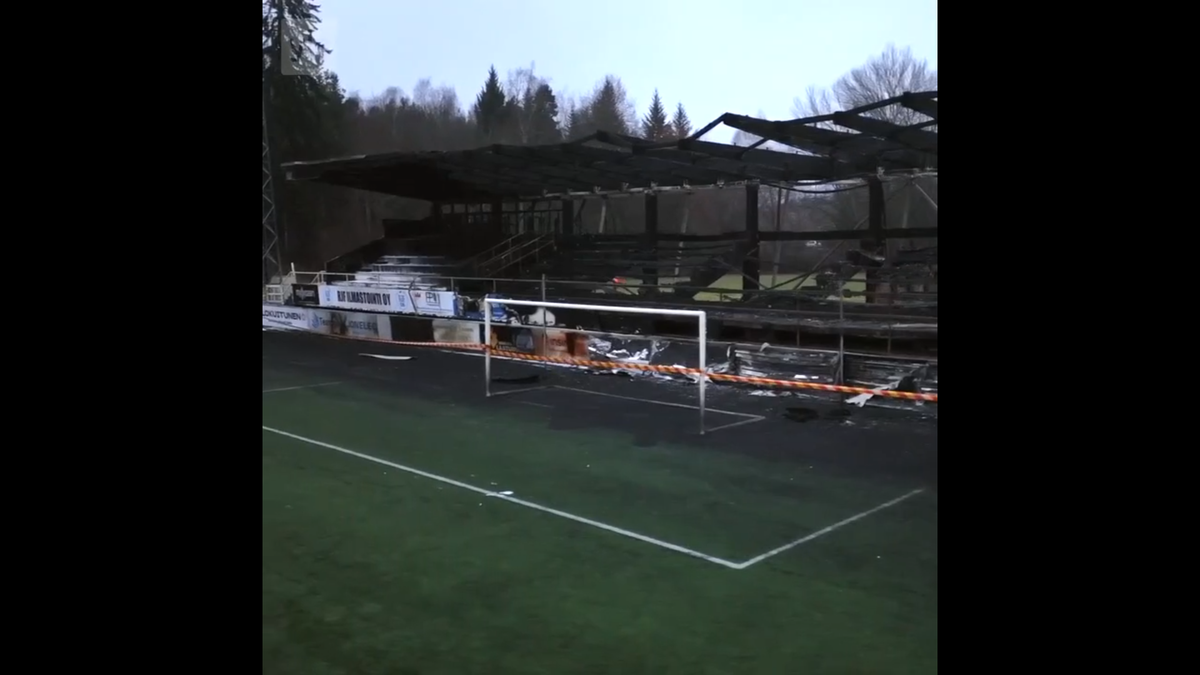 Trei minori au incendiat stadionul fostei campioane a țării