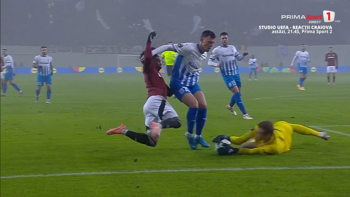 Intrare dură în Universitatea Craiova - Sparta Praga