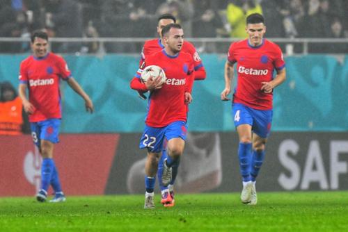 Mihai Toma (cu mingea) / foto Cristi Preda (GSP)