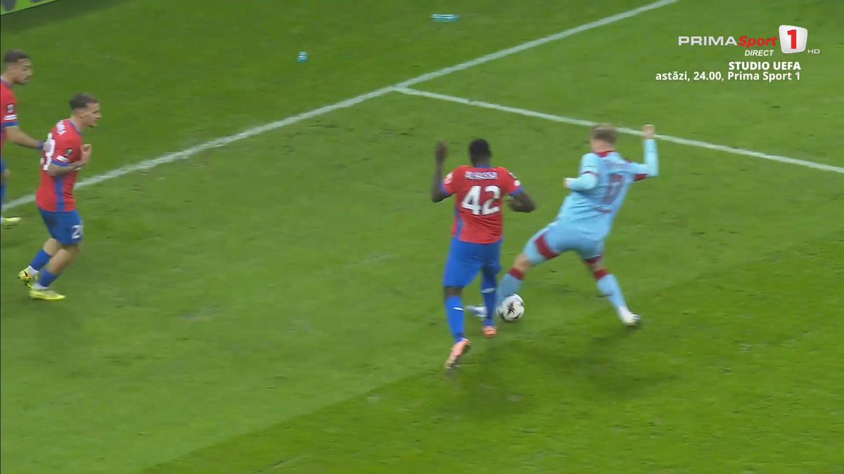 Arbitrul a dat penalty în FCSB - Feyenoord » Ce s-a văzut pe reluări