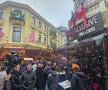 Centrul Vechi din București, luat cu asalt de suporterii lui Feyenoord. Foto: Remus Dinu (GSP)