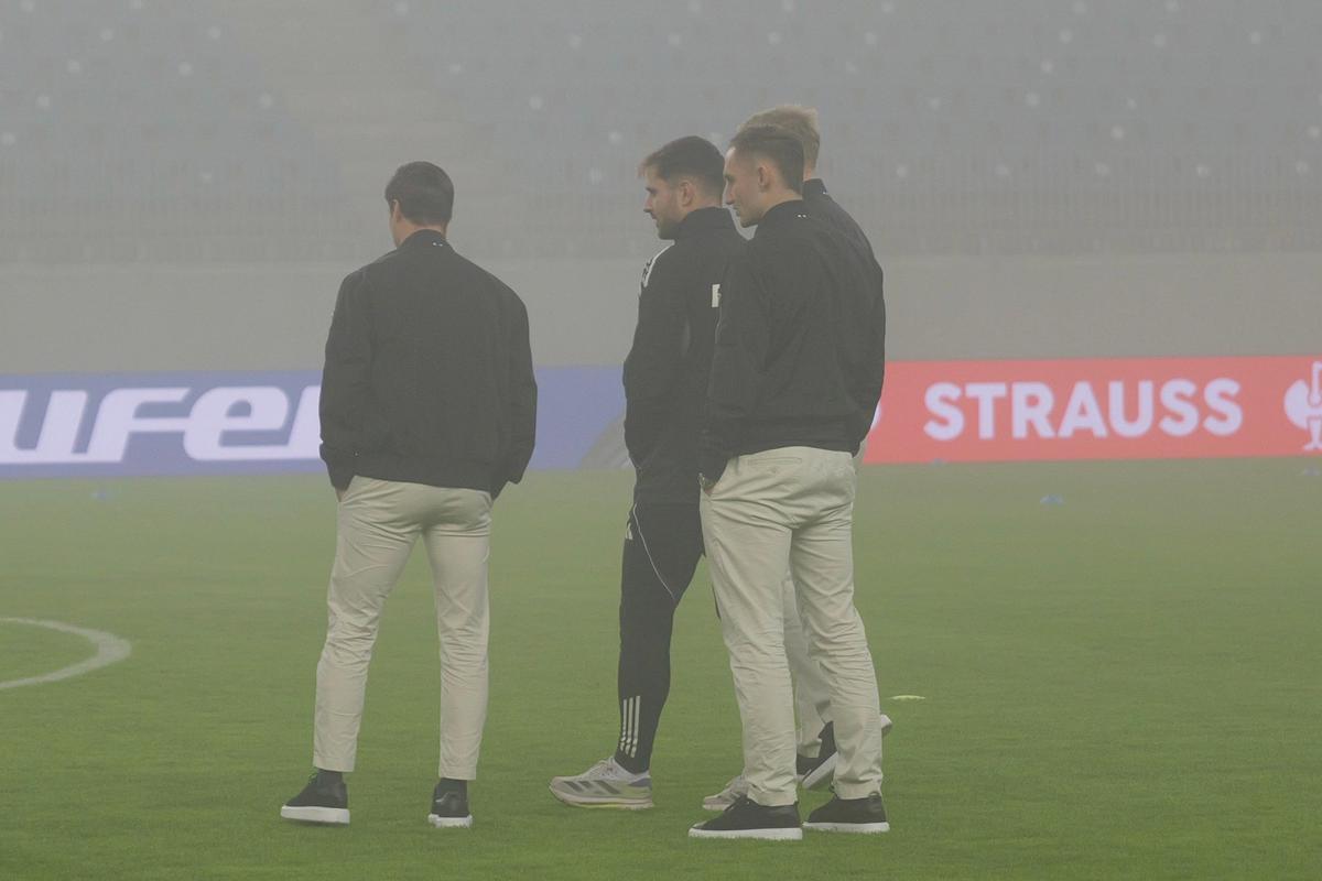 Craiova - Sparta Praga, imagini de pe gazon