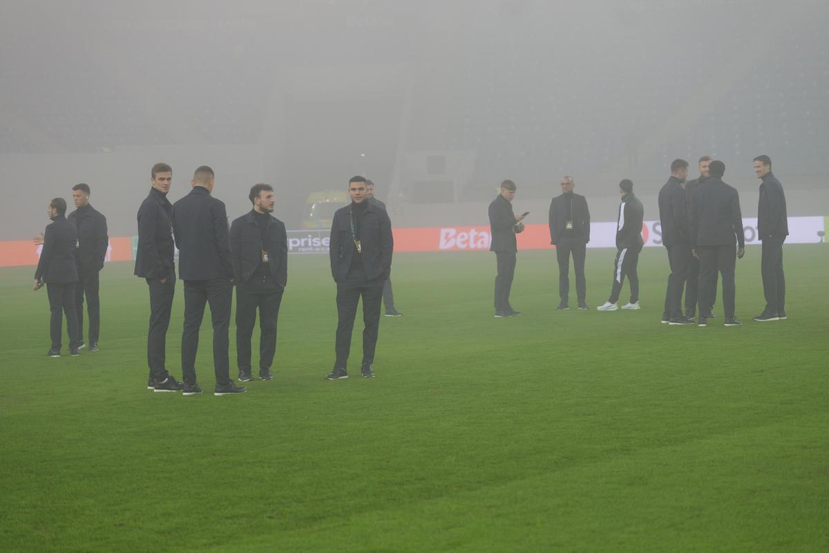 Craiova - Sparta Praga, imagini de pe gazon