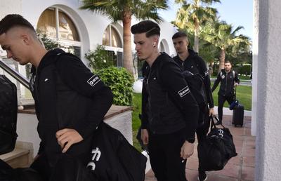 FCSB // VIDEO Roș-albaștrii au ajuns în Marbella » Starea de spirit a renegaților Adi Popa și Cristi Manea + ofertă de ultimă oră pentru Cristi Bălgrădean