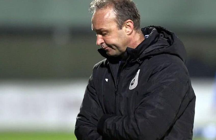 CS Universitatea Craiova și Sepsi au remizat, scor 0-0, în runda cu numărul 16 din Liga 1. Corneliu Papură (47 de ani), suspendat pentru acest duel, consideră just rezultatul.