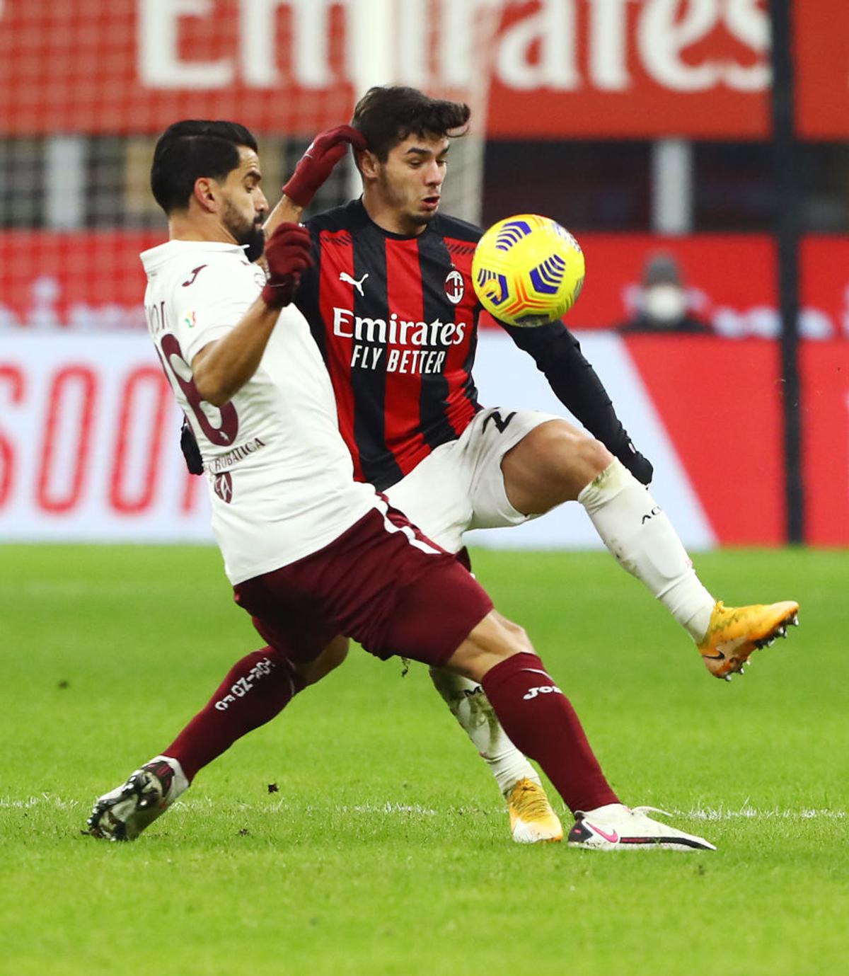 Șansă pentru Tătărușanu la AC Milan! Va fi titular după gafa făcută de Donnarumma