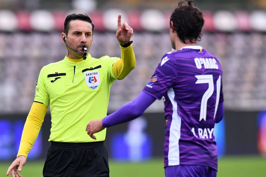 Istvan Kovacs e cel mai delegat arbitru din Liga 1, dar și cel mai slab! Cine este surpriza plăcută a campionatului