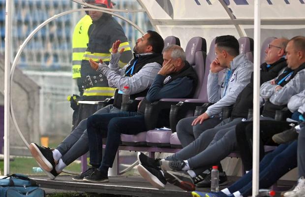 Pintilii i-a trezit pe federali! Un antrenor din Liga 1 activează de 4 ani fără carnet » Burchel acuză contractul ilegal, clubul se apără: „Voi i-ați dat legitimația”