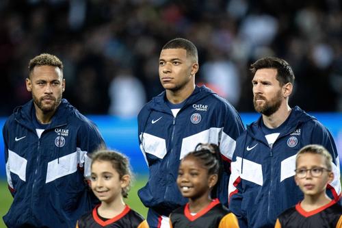 Neymar, Kylian Mbappe și Leo Messi, jucătorii din atac ai celor de la PSG.
Foto: Imago