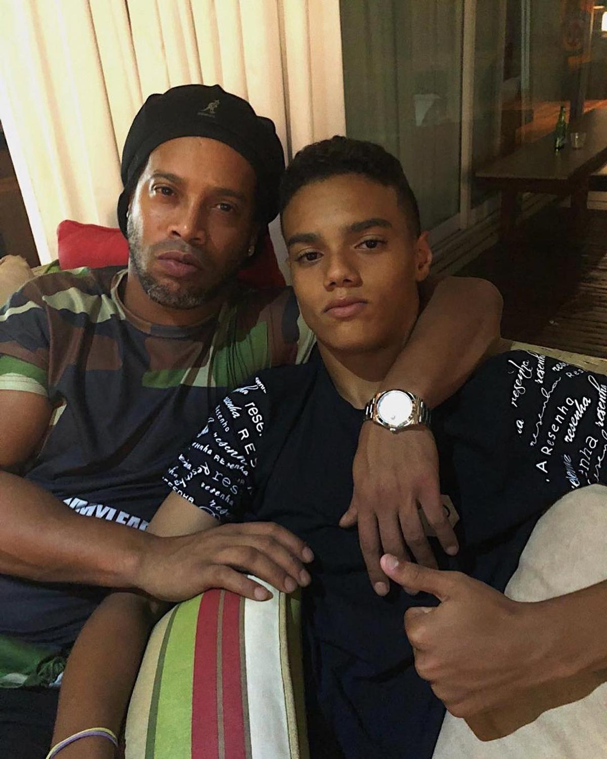 Dinastia continuă! Fiul magicianului Ronaldinho a ajuns în Europa pentru prima mare provocare a carierei de fotbalist