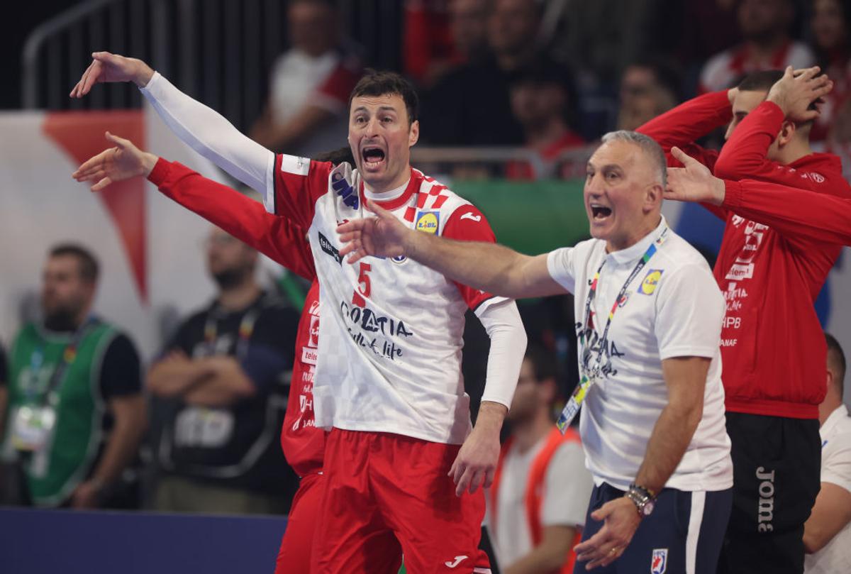 Prima surpriză IMENSĂ de la Campionatul European de handbal masculin a avut loc chiar în grupa României » A fost egalat cel mai drastic eșec din istoria Spaniei