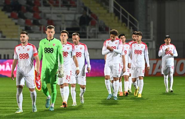 Încă o plecare oficială de la Dinamo: „Mulțumesc! M-am simțit «câine» în ultimul an și jumătate”. Înlocuitorul lui ar putea semna sâmbătă