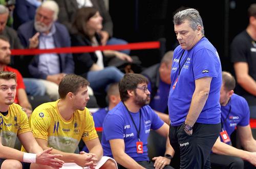 Xavier Pascual pe margine într-un meci al României Foto: Imago