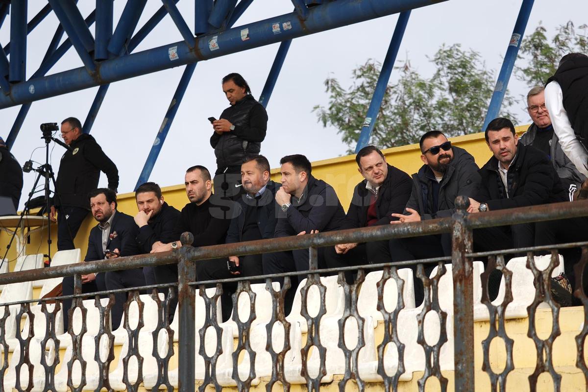 Investitori turci la Petrolul