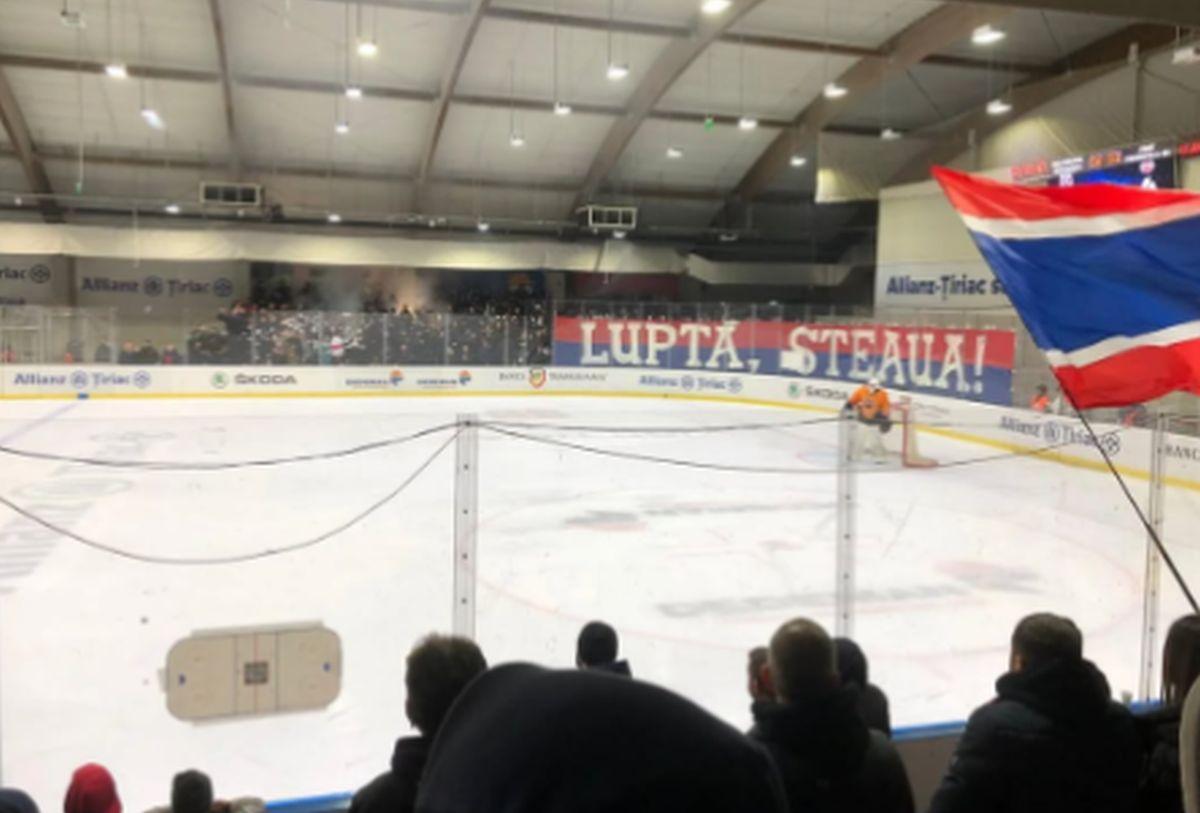 Echipa de hochei a Stelei, susținută frenetic de suporteri în „Allianz-Țiriac Arena” din Otopeni