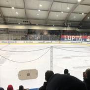 Echipa de hochei a „militarilor”, susținută frenetic de suporteri în „Allianz-Țiriac Arena” din Otopeni / Sursă foto: Facebook@ AS 47