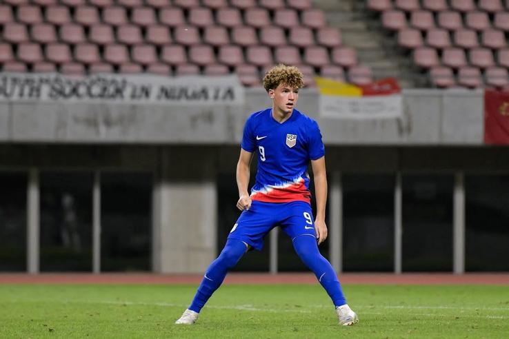 Ștefan Chirilă a lăsat SUA U18, după două meciuri, pentru România