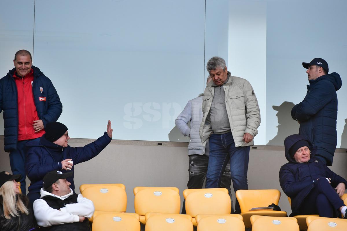Fanii FCSB s-au speriat: „Iar s-au accidentat?” » GSP a aflat de ce Tănase, Chiricheș și Târnovanu nu au fost în lot în meciul cu Dinamo Kiev
