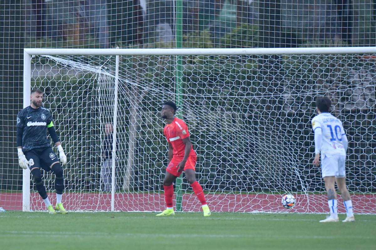 FCSB - Dinamo Kiev 1-2 » Două gafe, două goluri încasate » FCSB, înfrângere în ultimul amical din Turcia