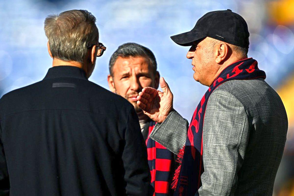 Toate camerele pe Dan Șucu » Patronul de la Genoa, la prima apariție „acasă” + Ce făcea Raț pe teren
