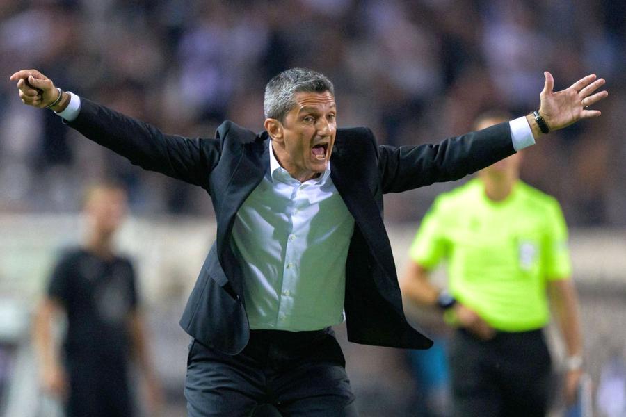 Răzvan Lucescu, declarații de lider la Salonic: „Uneori mă simt ca la pușcărie! Dar continui să fiu un războinic”