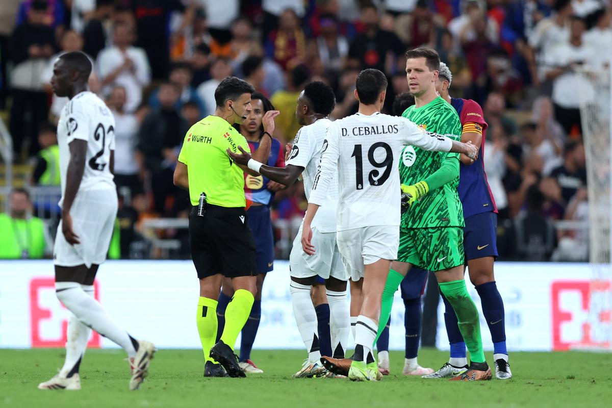 Ce umilință! Barcelona, MANITA în Supercupa Spaniei » Real Madrid, demolată de marea rivală într-o finală istorică