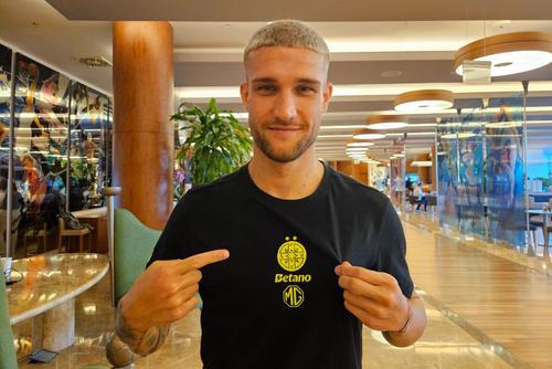 „Suntem detașat cea mai bună echipă din Superligă” » Daniel Bîrligea vrea un nou titlu cu FCSB și calificarea la Mondial: „Mie îmi place să fiu înjurat” // foto: Eduard Apostol (GSP)
