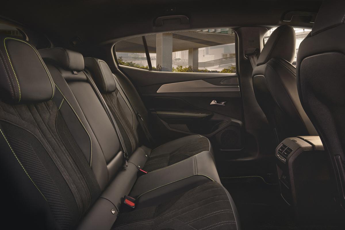 Noul Peugeot se lansează în România și vine cu un detaliu care atrage toate privirile! Se va bate pentru supremație cu Toyota sau Volkswagen