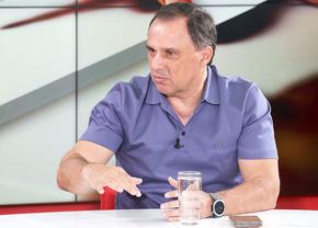 Basarab Panduru l-a pus la punct: „Singurul jucător de atac cu mai multe galbene decât goluri!”