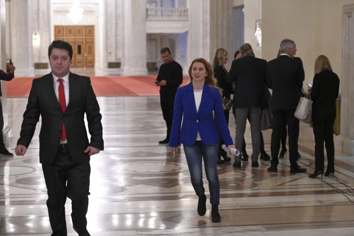 Ilie Năstase, atac incendiar, în Senat, la Mugur Isărescu și ministrul Sportului: „Ați mai pomenit așa ceva? Ha ha!”