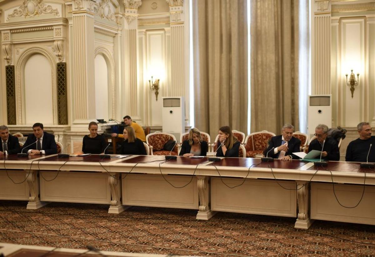 VIDEO Simona Halep, Nadia Comăneci, Gabi Szabo și Camelia Potec, conferință-manifest la Senat: „Ajutor! Vorbim în van și nimeni nu ne ascultă!”