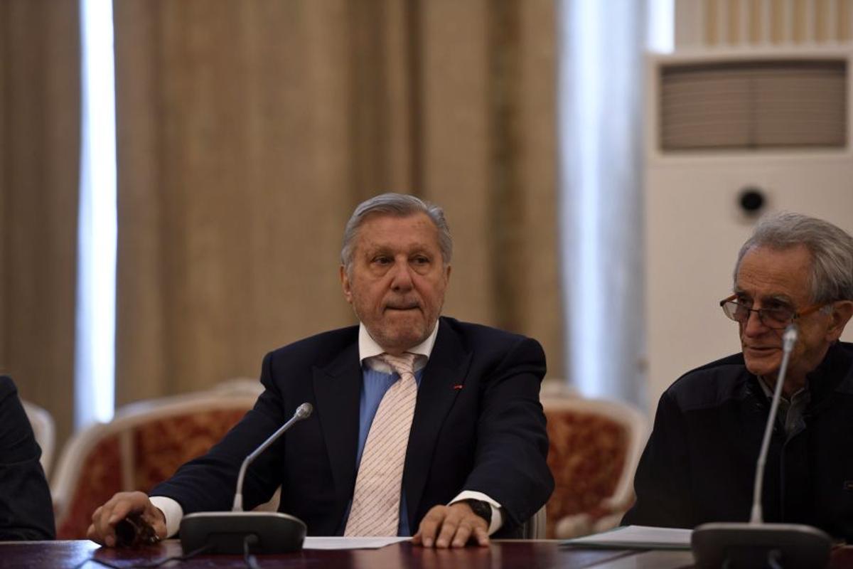 Ilie Năstase, atac incendiar, în Senat, la Mugur Isărescu și ministrul Sportului: „Ați mai pomenit așa ceva? Ha ha!”