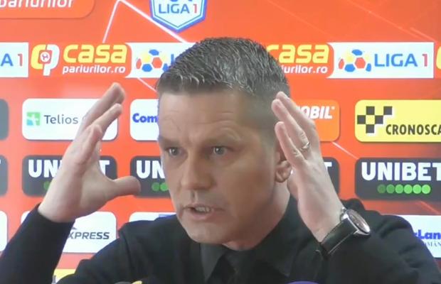 Stoican, show la conferință! Putin, războiul și un mesaj pentru jucători: „Dați pe Discovery la tigri și păsărele. Poate faceți yoga sau theta healing”