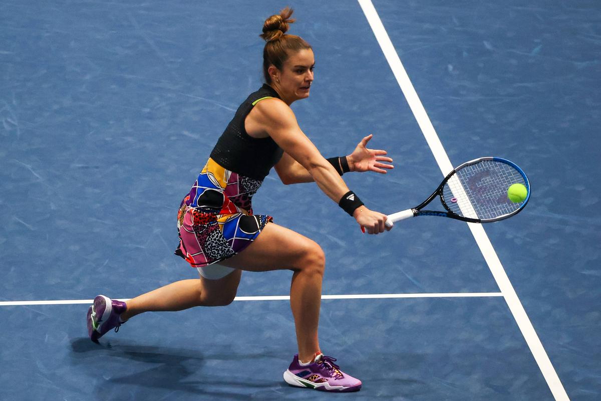 Irina Begu - Maria Sakkari » Românca s-a oprit în semifinalele turneului de la Sankt Petersburg, după un „thriller” cu Maria Sakkari, principala favorită