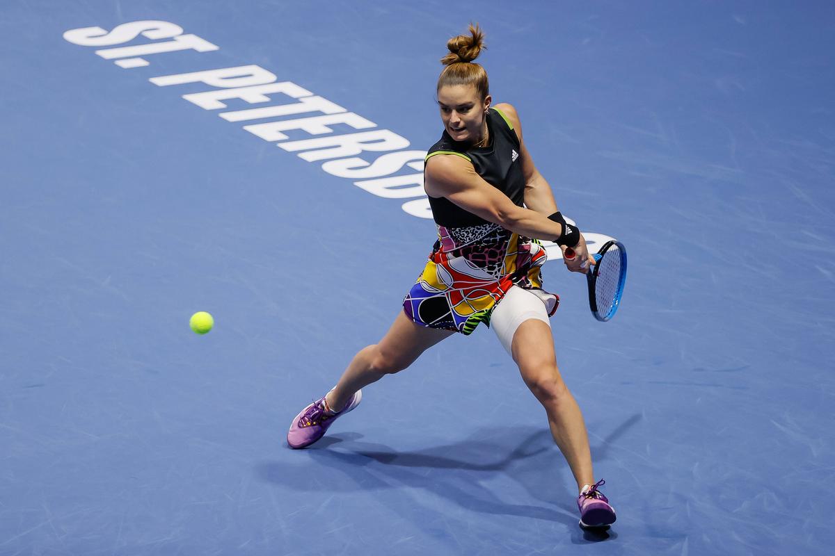 Irina Begu - Maria Sakkari » Românca s-a oprit în semifinalele turneului de la Sankt Petersburg, după un „thriller” cu Maria Sakkari, principala favorită