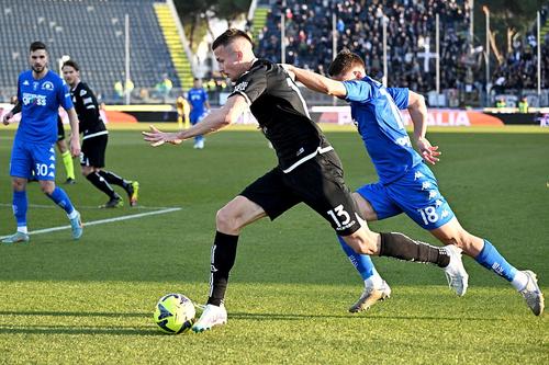 Laude pentru Răzvan Marin (dreapta). Foto: Imago Images