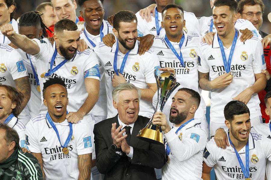 Carlo Ancelotti, învingător cu Real, se simte foarte bine la Madrid. Foto: Imago Images O „cafeluță” pentru Vinicius și Valverde